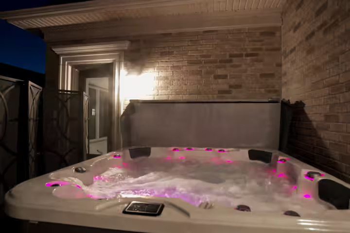 Short-Term Rentals Stress-Free in Toronto