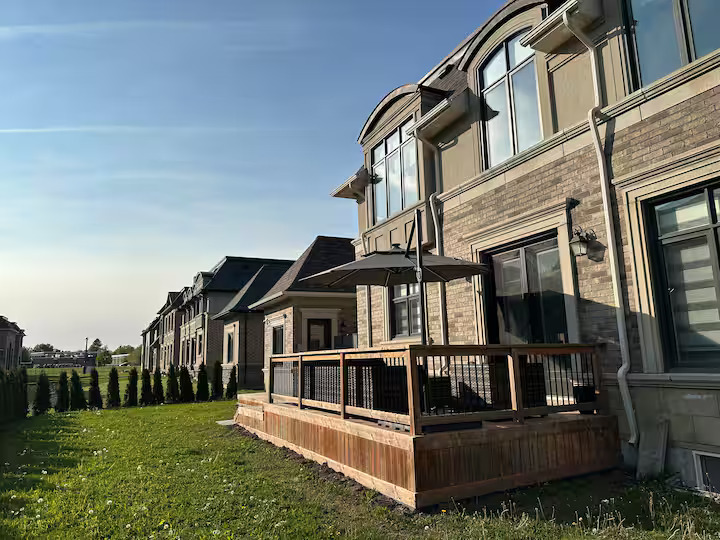 How Property Management Makes Short-Term Rentals Stress-Free in Toronto